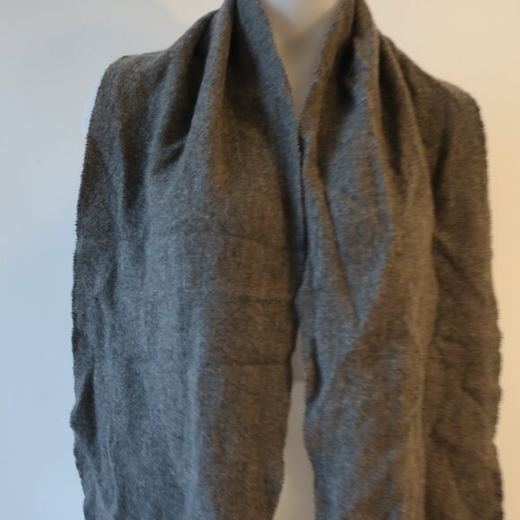 Mens Peterborough Bloomingdale's Men's Store Gray Fringed Scarf OS - Picture 3 of 7